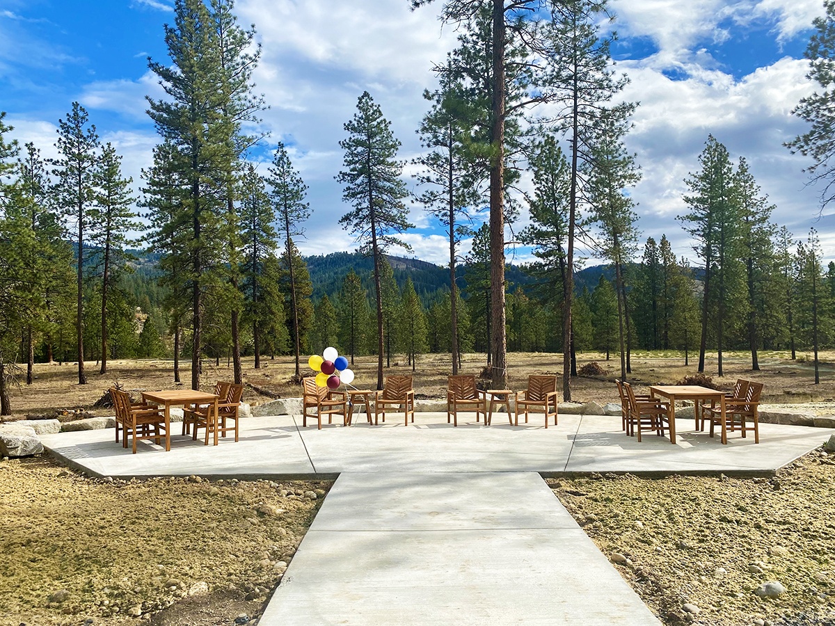 San Poil Treatment Center Grounds Outdoor Eating Area
